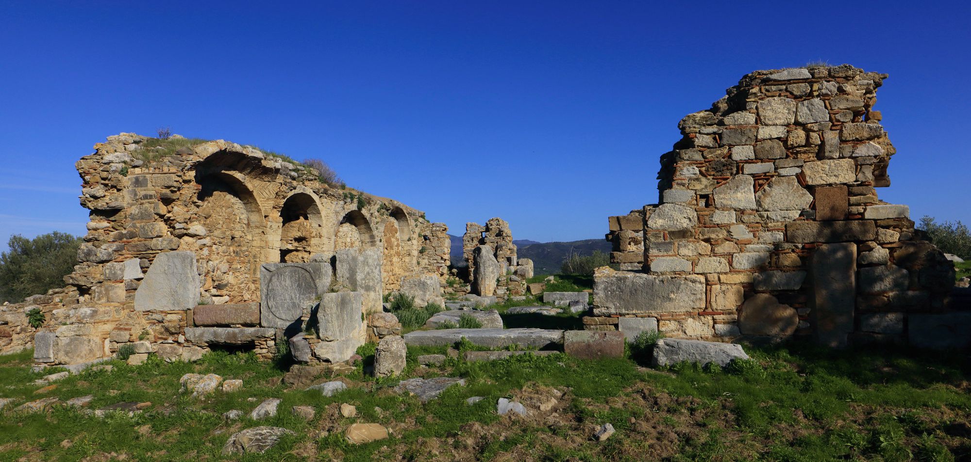 Μνημεία του Πόρου και της Τροιζηνίας: Ναός Αφροδίτης Κατασκοπίας