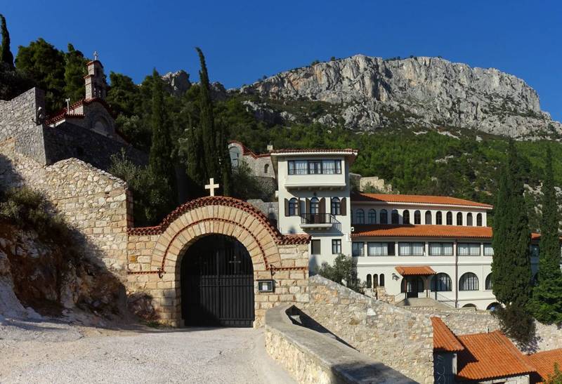 Πάρνηθα topoguide