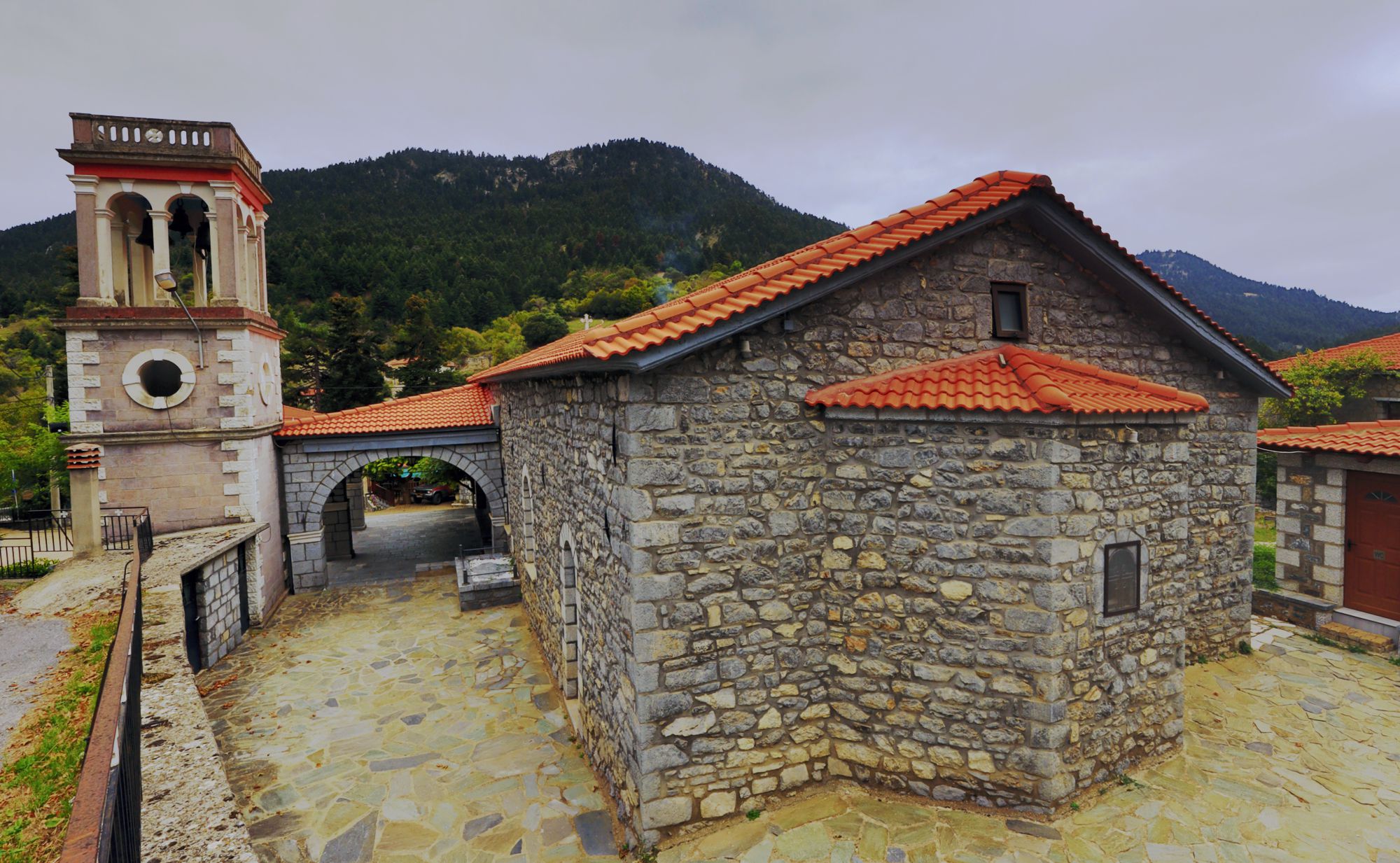 Εκκλησίες στο Μαίναλο