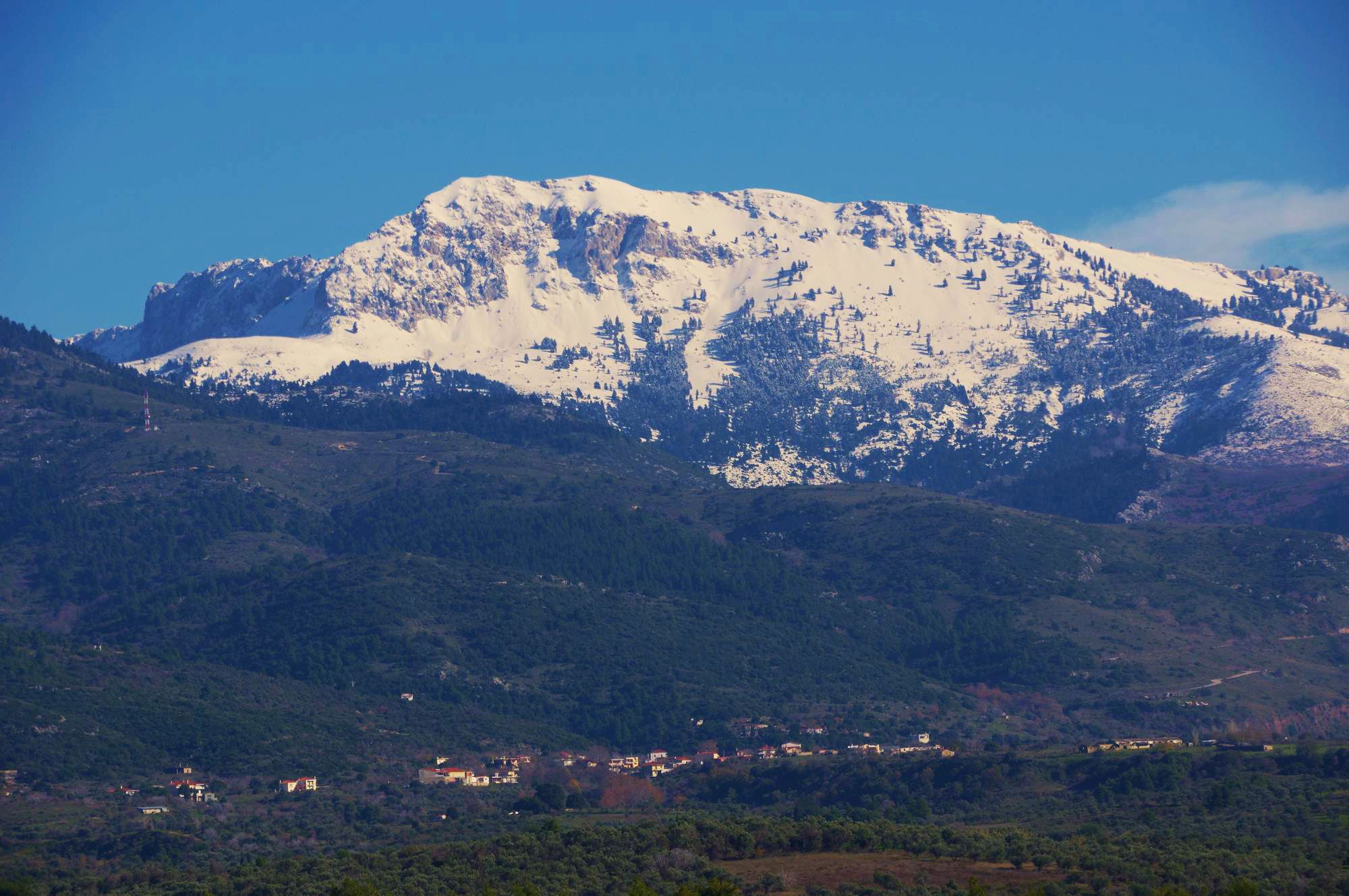 Ξεροβούνι, Διαδρομή Διάσελο Δίρφυος-Ξεροβούνι