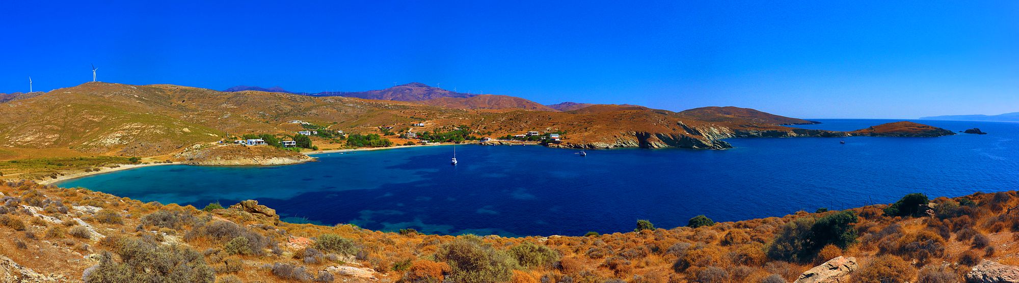 Τα χωριά του Καβοντόρο: Ο όρμος του Καστρίου