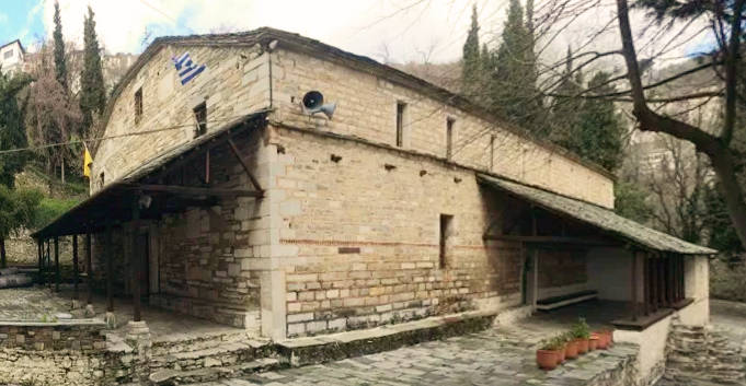 Εκκλησίες της Μακρινίτσας